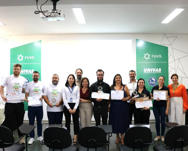 Cerim�nia do 1� Pr�mio de Responsabilidade Socioambiental Univ�s-Pr�tica